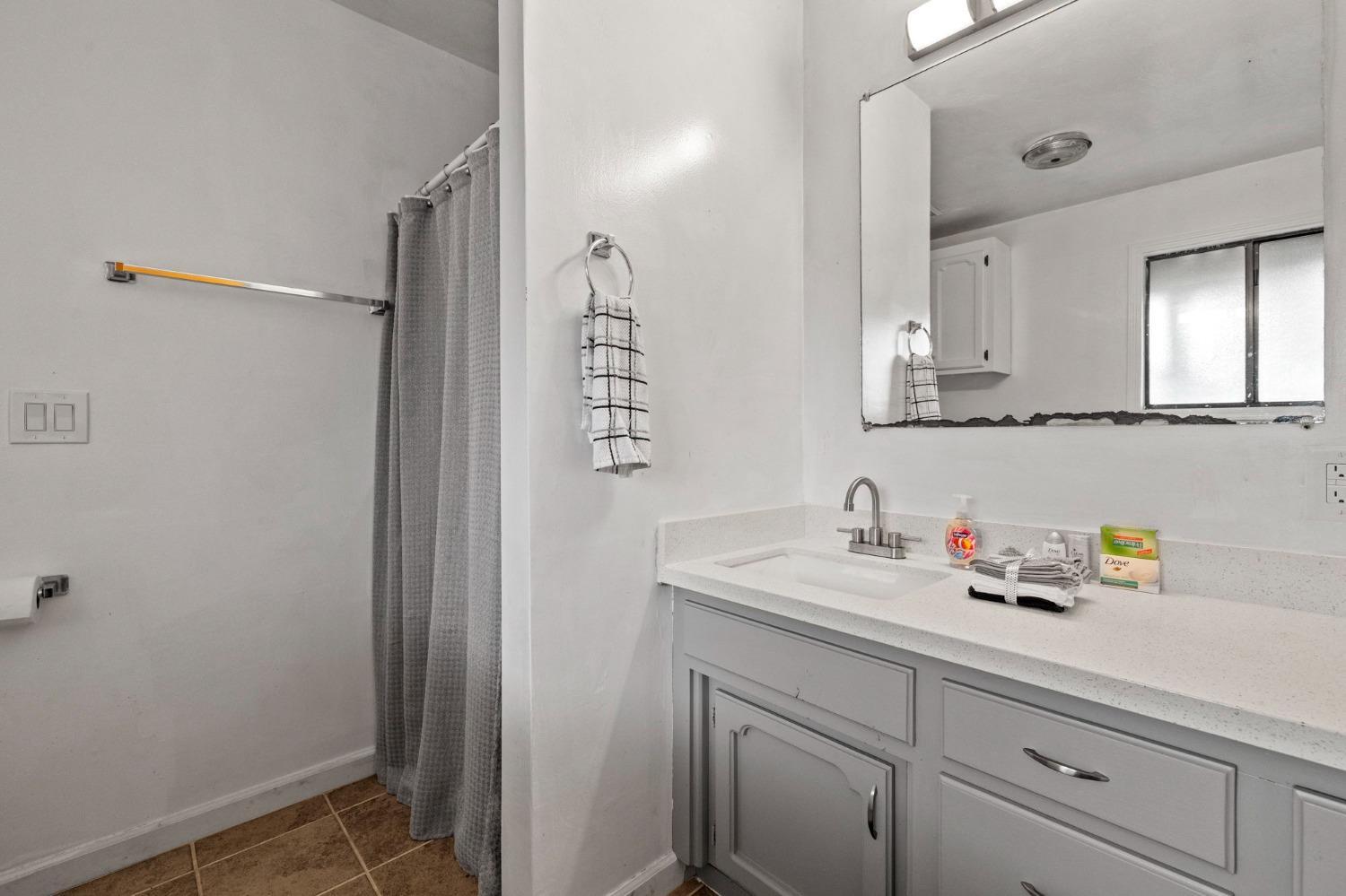 Detail Gallery Image 8 of 17 For 22440 N Tuolumne Rd, Twain Harte,  CA 95383 - 3 Beds | 2 Baths