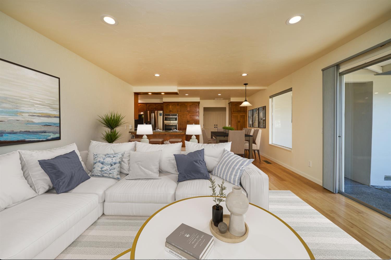 Detail Gallery Image 20 of 41 For 659 San Tomas Way, South Salinas,  CA 93901 - 3 Beds | 2 Baths
