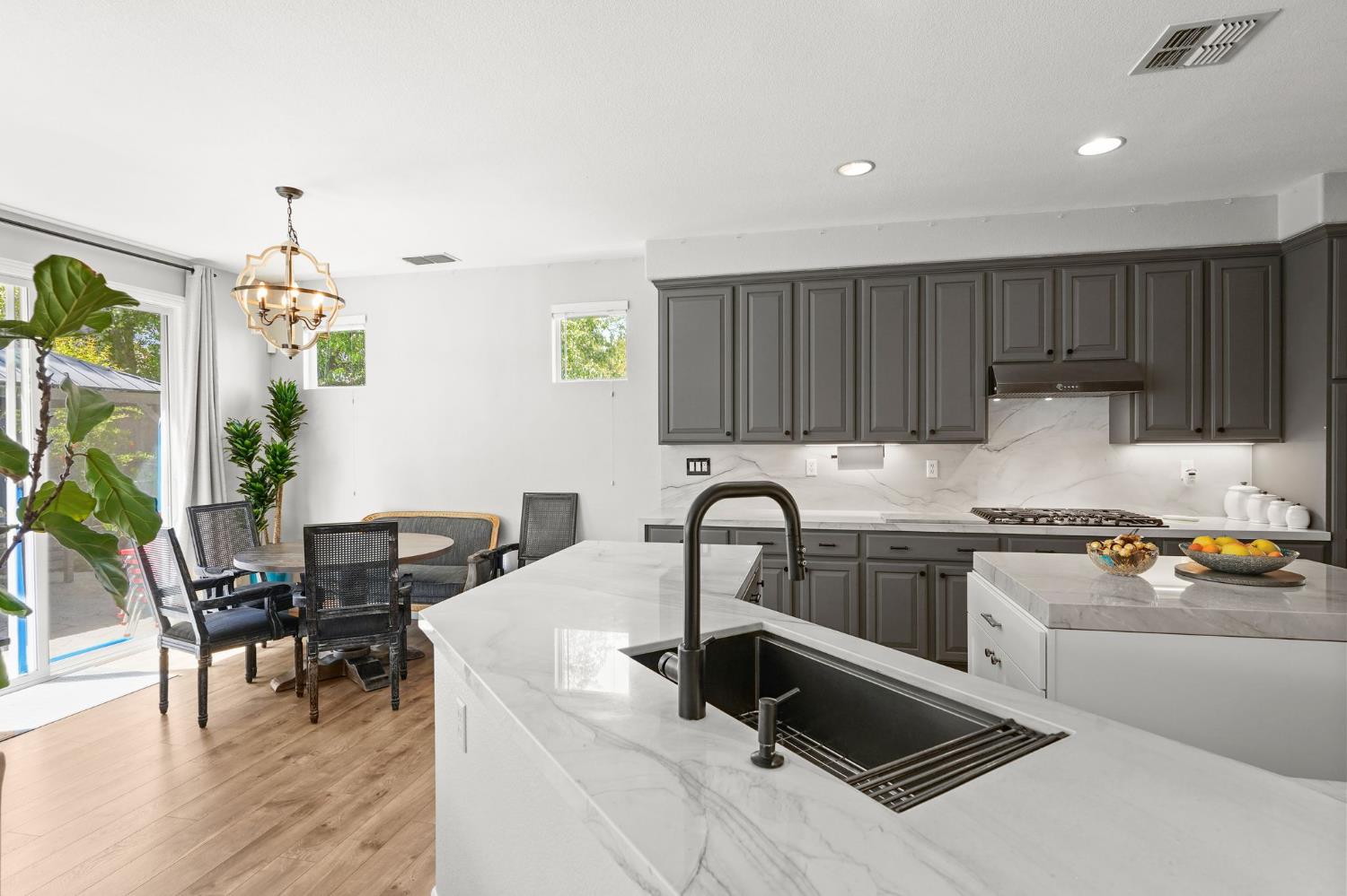 Tulip Park Way, Rancho Cordova, California image 18