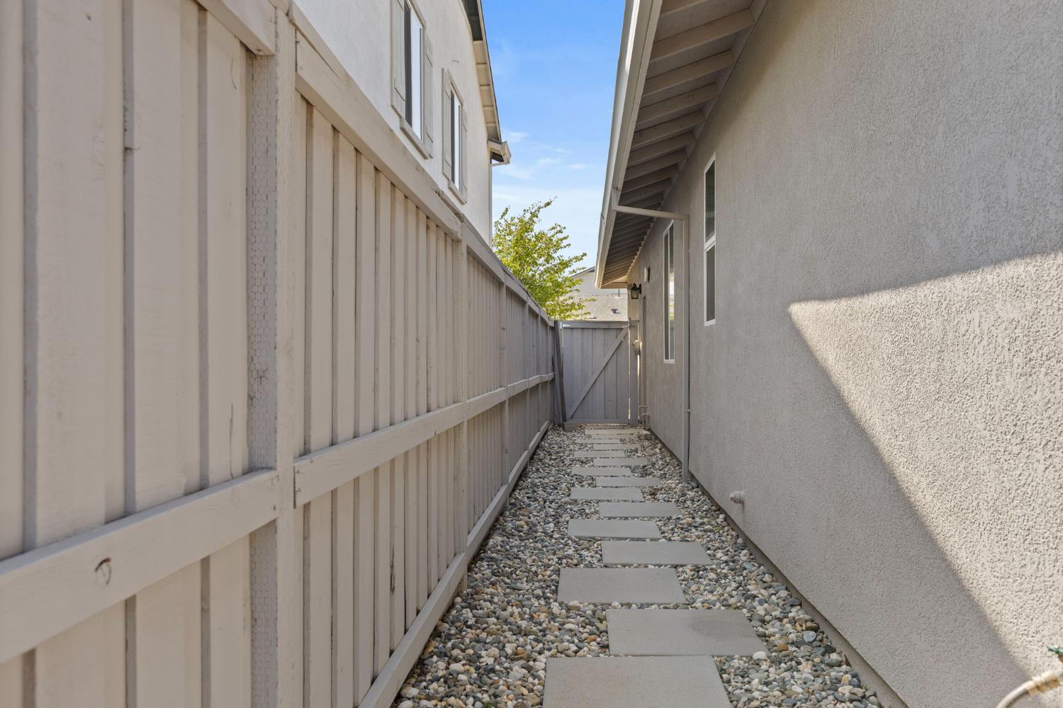 Detail Gallery Image 43 of 45 For 2616 Provincetown Way, Roseville,  CA 95747 - 4 Beds | 2 Baths