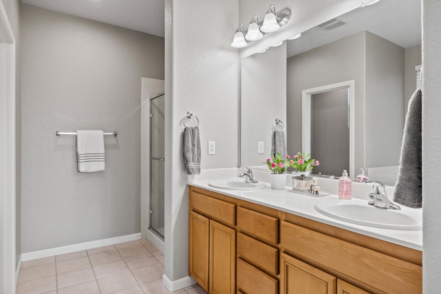 Detail Gallery Image 22 of 34 For 5425 Mossy Stone Way, Rancho Cordova,  CA 95742 - 3 Beds | 2 Baths