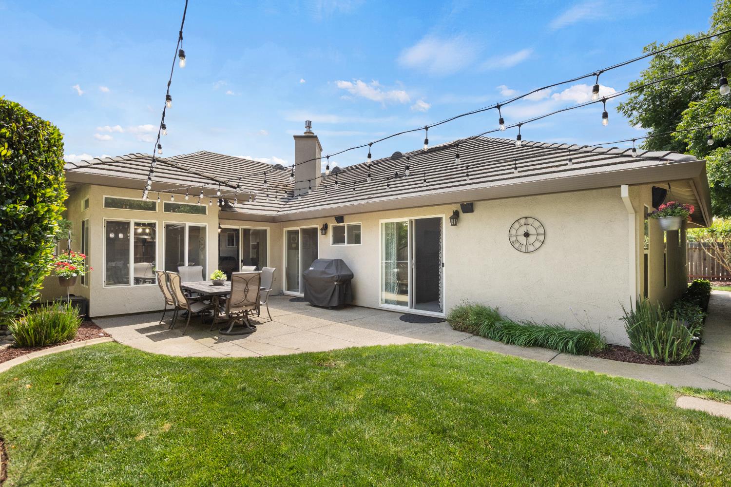 Detail Gallery Image 62 of 72 For 9180 Quail Cove Dr, Elk Grove,  CA 95624 - 5 Beds | 2/1 Baths