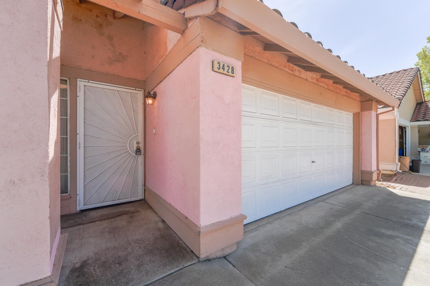 Detail Gallery Image 7 of 34 For 3428 Waynesboro Dr, Ceres,  CA 95307 - 3 Beds | 2 Baths