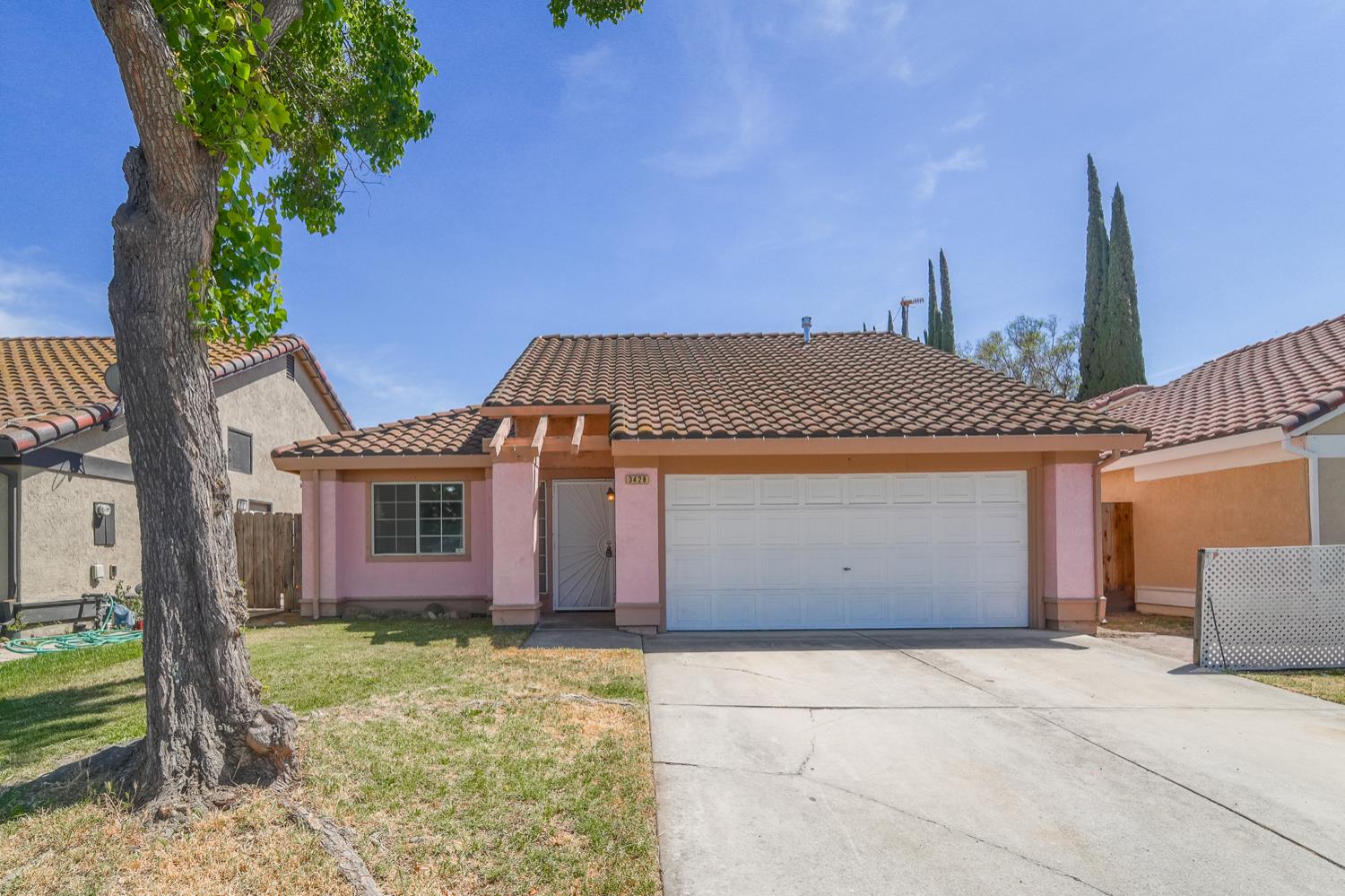 Detail Gallery Image 5 of 34 For 3428 Waynesboro Dr, Ceres,  CA 95307 - 3 Beds | 2 Baths