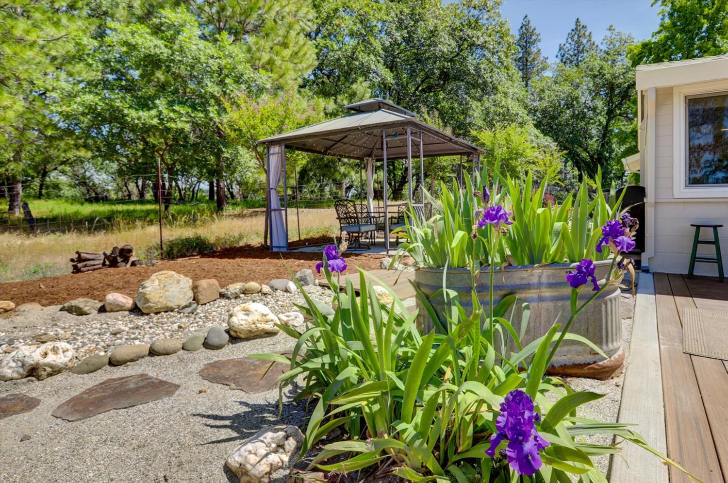 Detail Gallery Image 8 of 88 For 2500 N Lakewood Dr, Meadow Vista,  CA 95722 - 3 Beds | 2/1 Baths