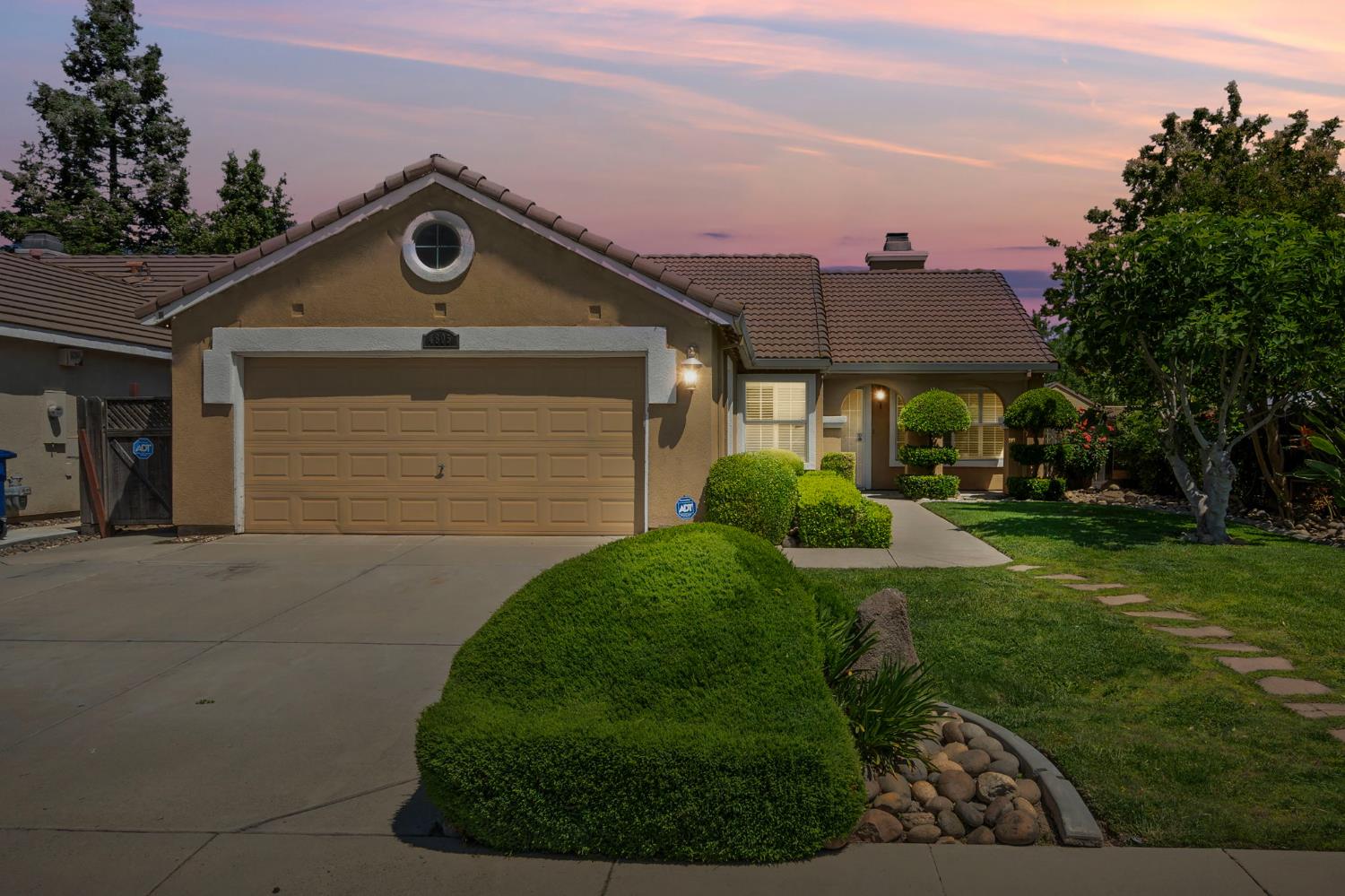 Detail Gallery Image 3 of 21 For 4805 Sun Brook Dr, Salida,  CA 95368 - 3 Beds | 2 Baths