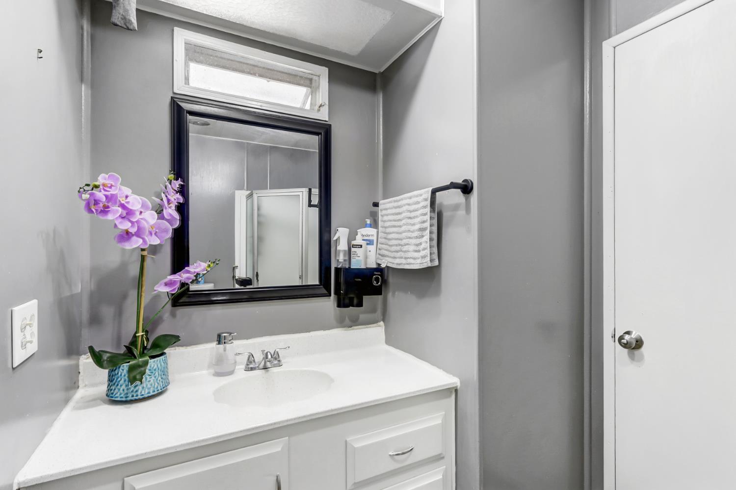 Detail Gallery Image 26 of 41 For 7005 Pleasure Ln, Sacramento,  CA 95823 - 3 Beds | 2 Baths