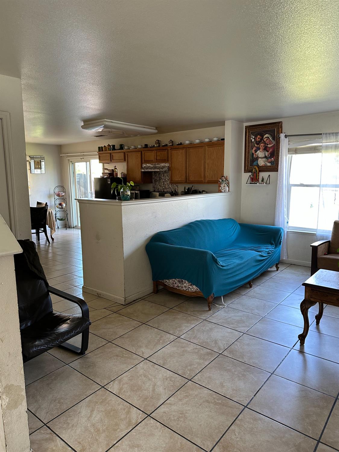 Detail Gallery Image 12 of 45 For 336 Pyramid Ave, Merced,  CA 95341 - 4 Beds | 2/1 Baths