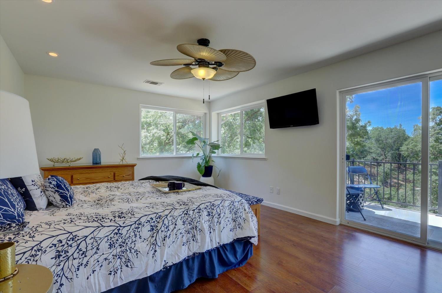 Detail Gallery Image 31 of 88 For 2500 N Lakewood Dr, Meadow Vista,  CA 95722 - 3 Beds | 2/1 Baths