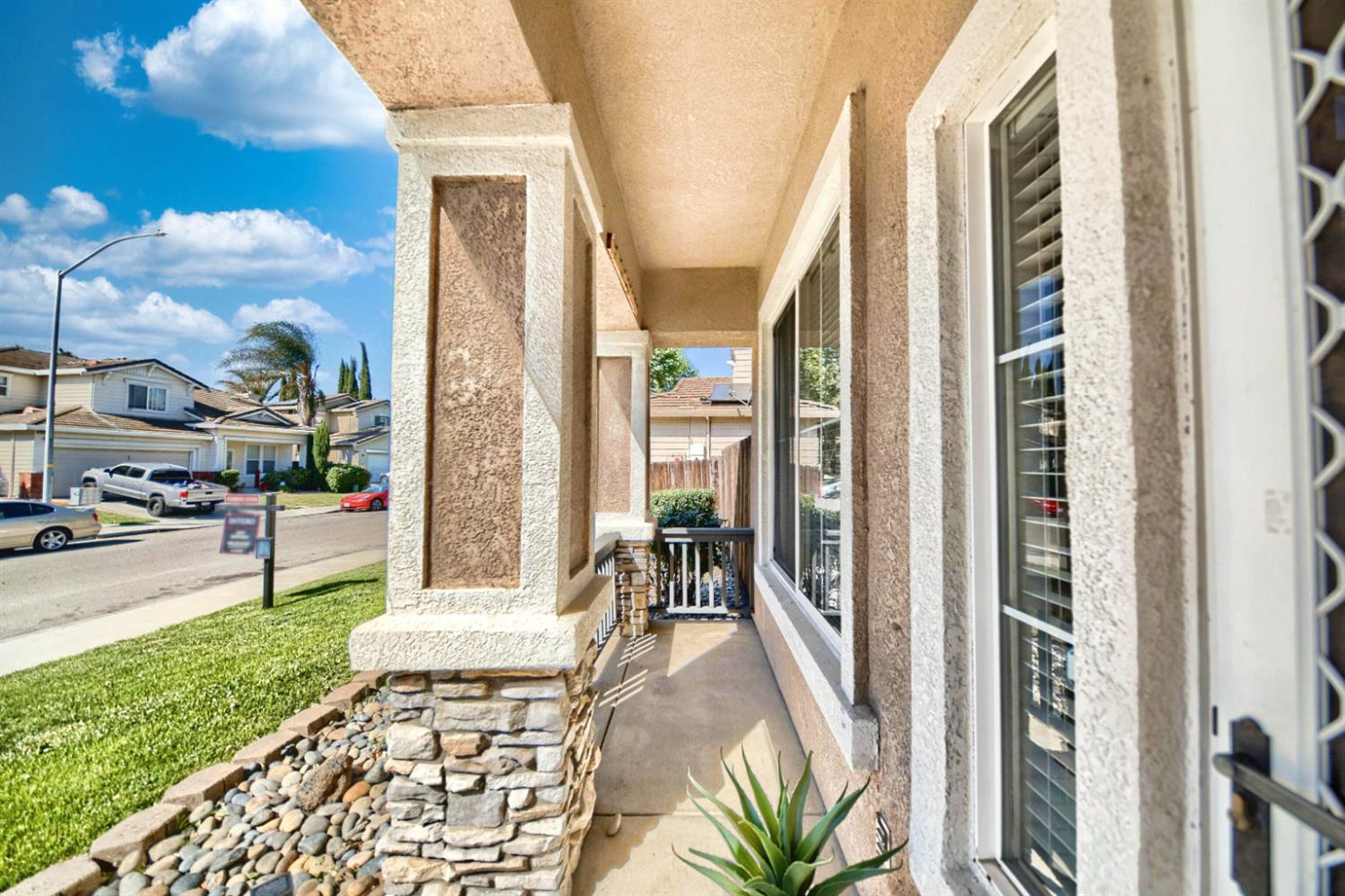 Detail Gallery Image 2 of 98 For 3227 Cathleen Ln, Tracy,  CA 95377 - 5 Beds | 3 Baths