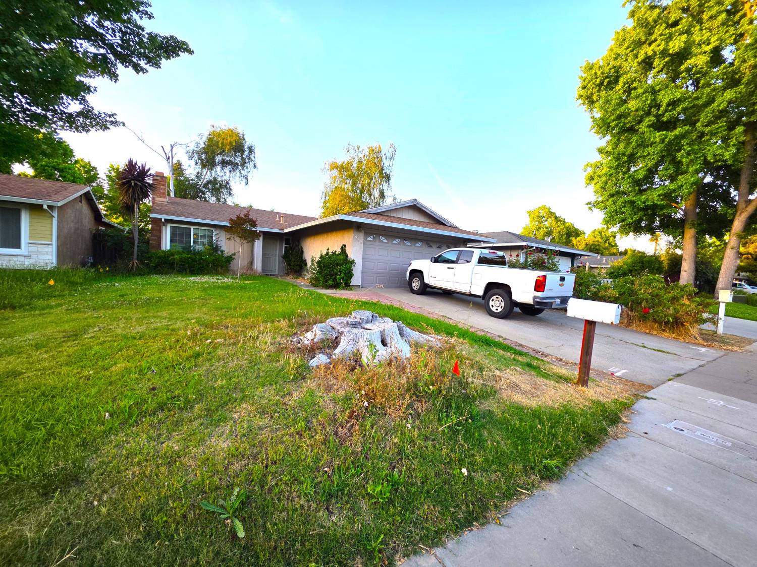 Detail Gallery Image 2 of 12 For 1855 Crossmill Way, Sacramento,  CA 95833 - 2 Beds | 2 Baths