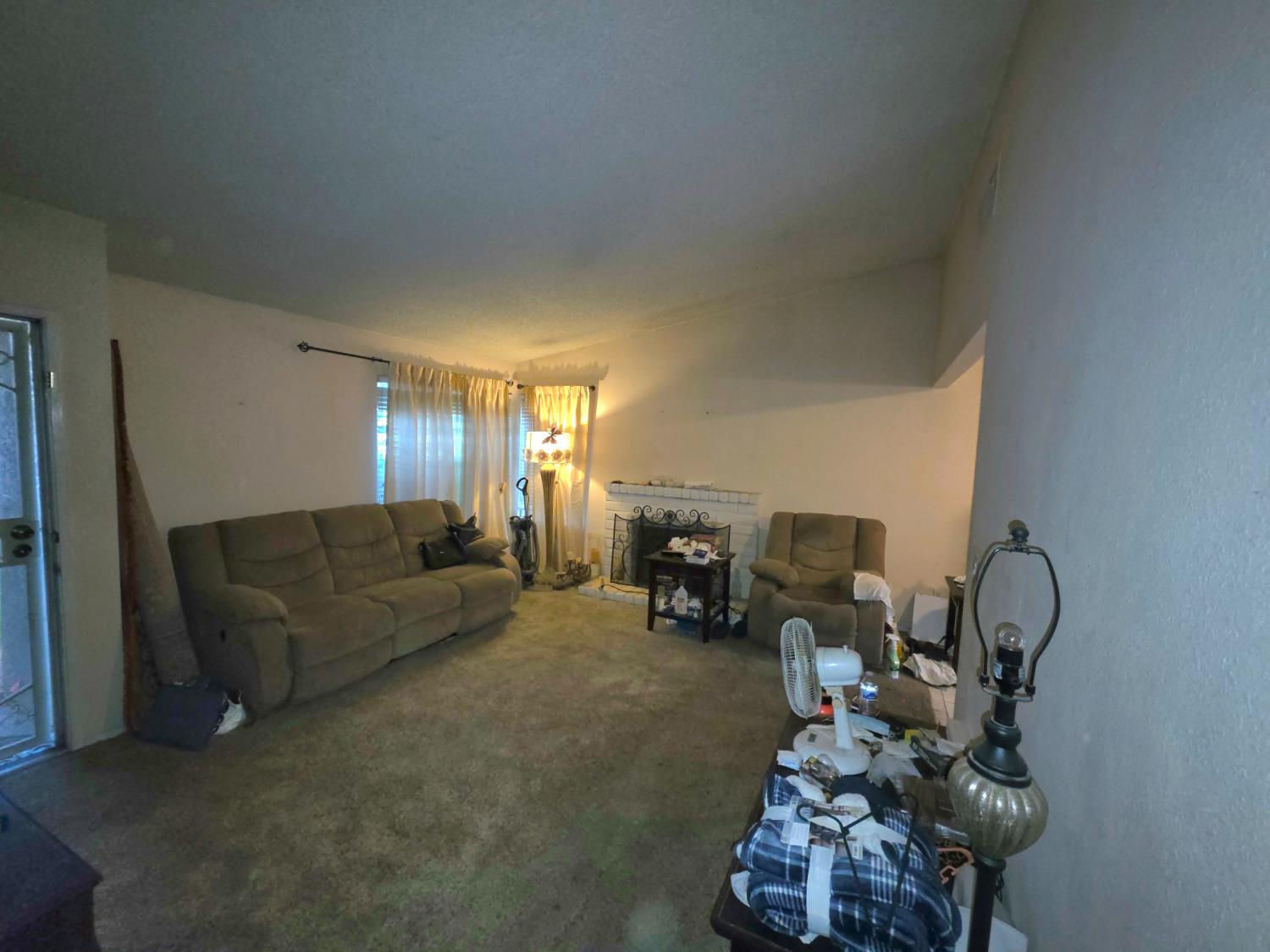 Detail Gallery Image 6 of 12 For 1855 Crossmill Way, Sacramento,  CA 95833 - 2 Beds | 2 Baths
