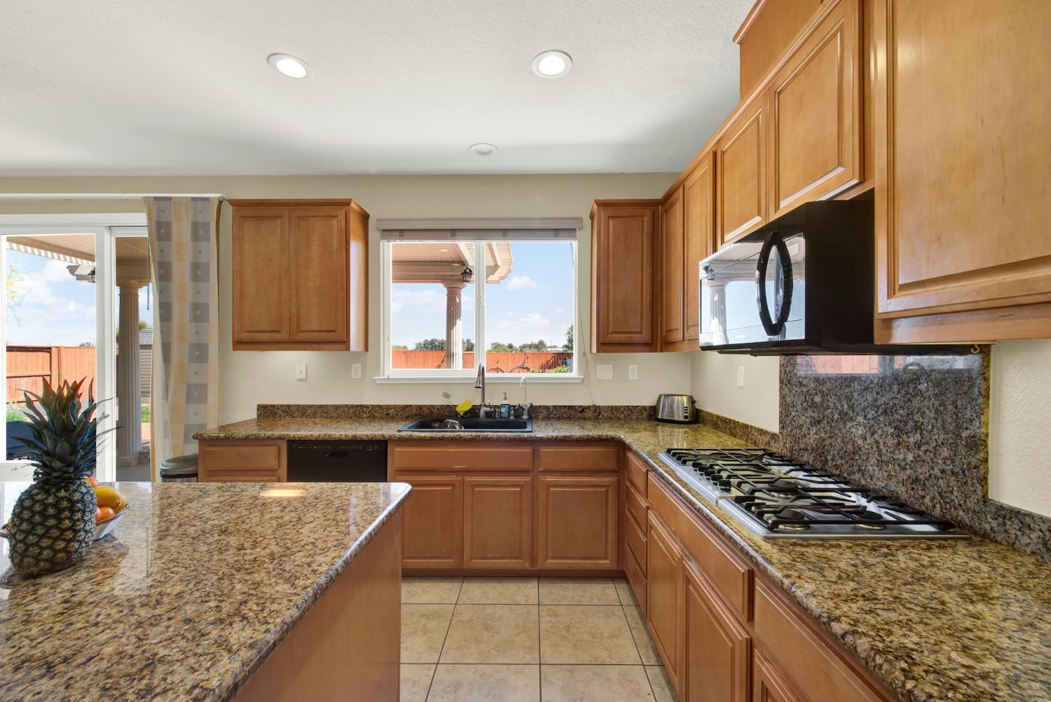 Mandarin Street, Woodland, California image 21