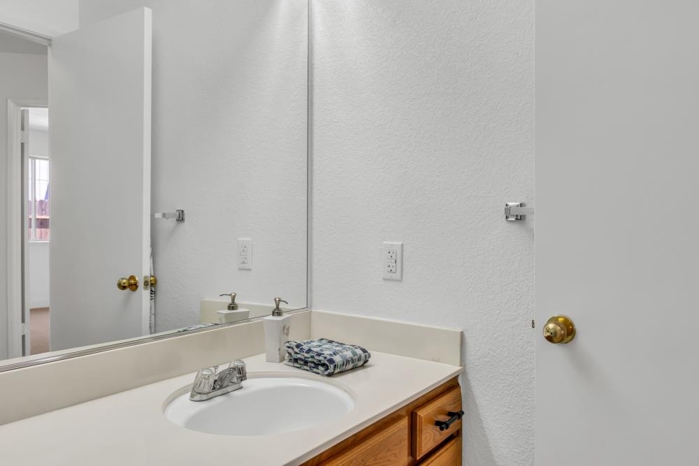 Detail Gallery Image 46 of 75 For 5984 Sawyer Cir, Sacramento,  CA 95823 - 3 Beds | 2 Baths