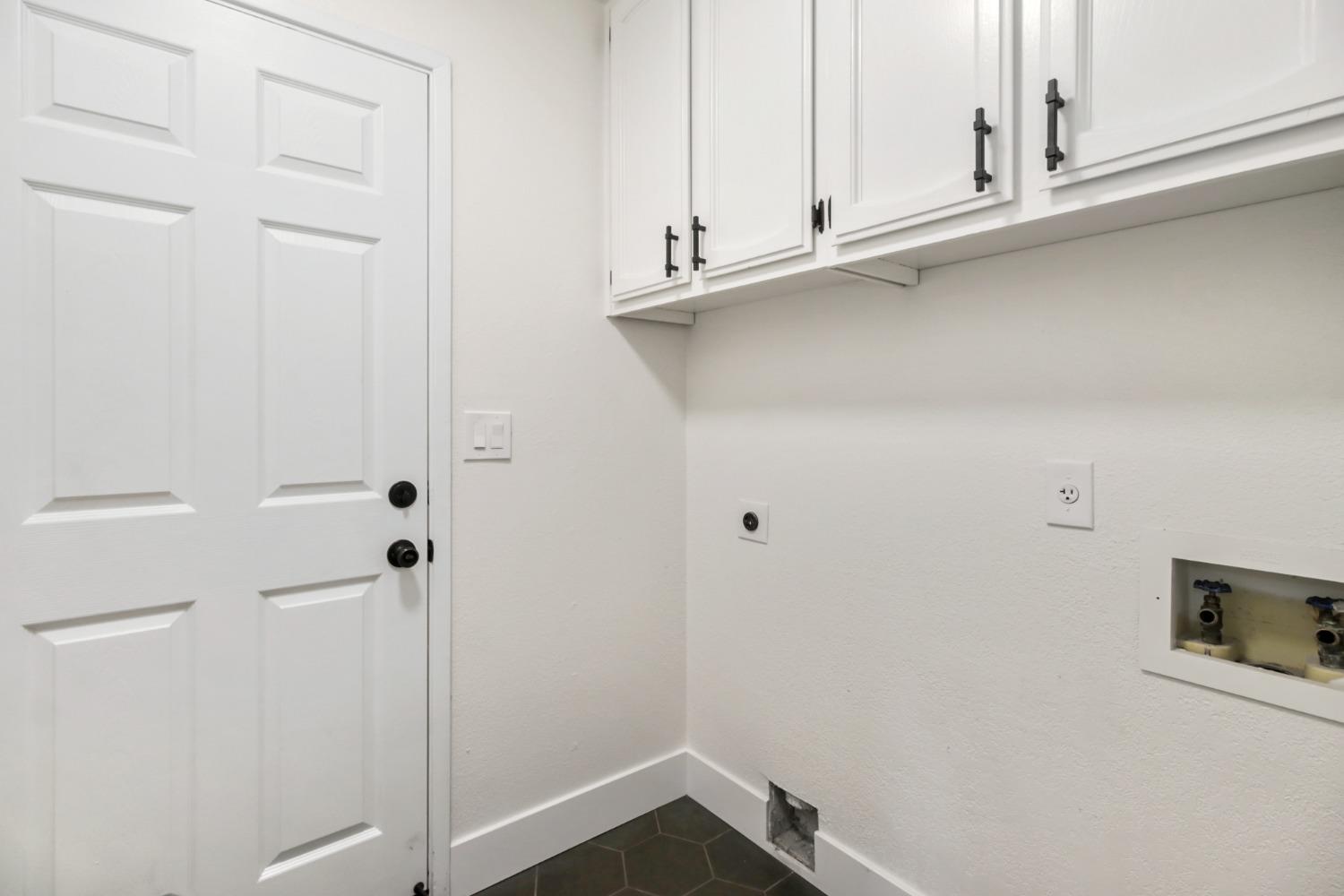 Detail Gallery Image 29 of 38 For 8237 Auberry Dr, Sacramento,  CA 95828 - 3 Beds | 2 Baths