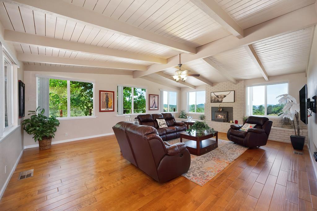 Detail Gallery Image 19 of 93 For 3561 Ahwahnee Way, Cool,  CA 95614 - 4 Beds | 3 Baths