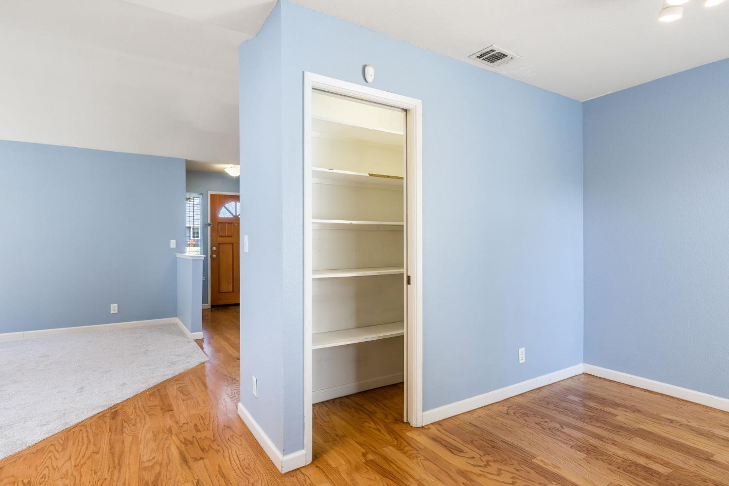 Detail Gallery Image 13 of 41 For 9286 Ultra Ct, Orangevale,  CA 95662 - 3 Beds | 2 Baths