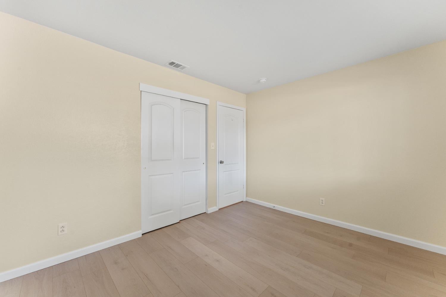 Detail Gallery Image 15 of 28 For 6112 Longfellow Way, Sacramento,  CA 95842 - 3 Beds | 1 Baths