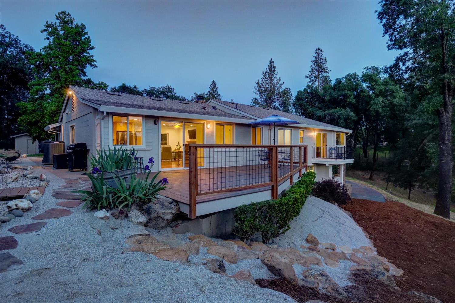 Detail Gallery Image 2 of 88 For 2500 N Lakewood Dr, Meadow Vista,  CA 95722 - 3 Beds | 2/1 Baths
