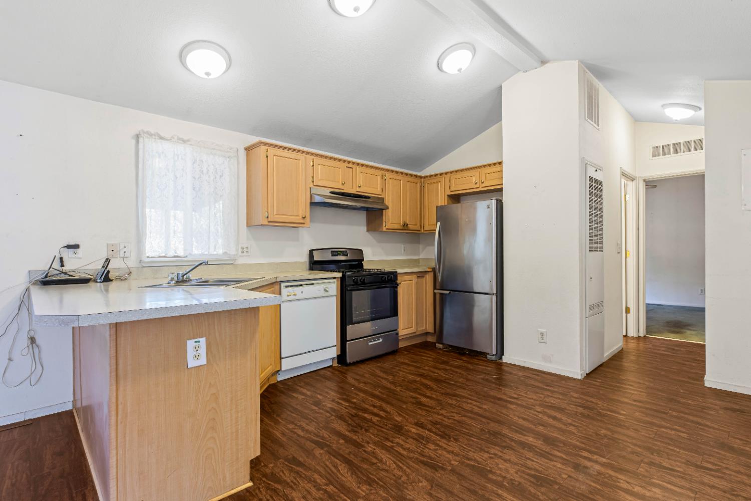 Detail Gallery Image 7 of 28 For 33016 Willow Creek Dr, North Fork,  CA 93643 - 2 Beds | 1 Baths