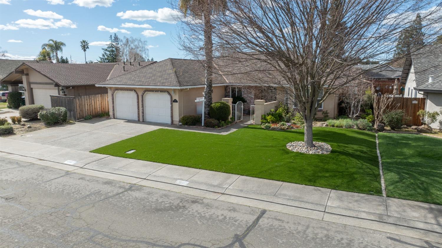 Detail Gallery Image 6 of 52 For 1047 Miwok Dr, Lodi,  CA 95240 - 3 Beds | 2 Baths