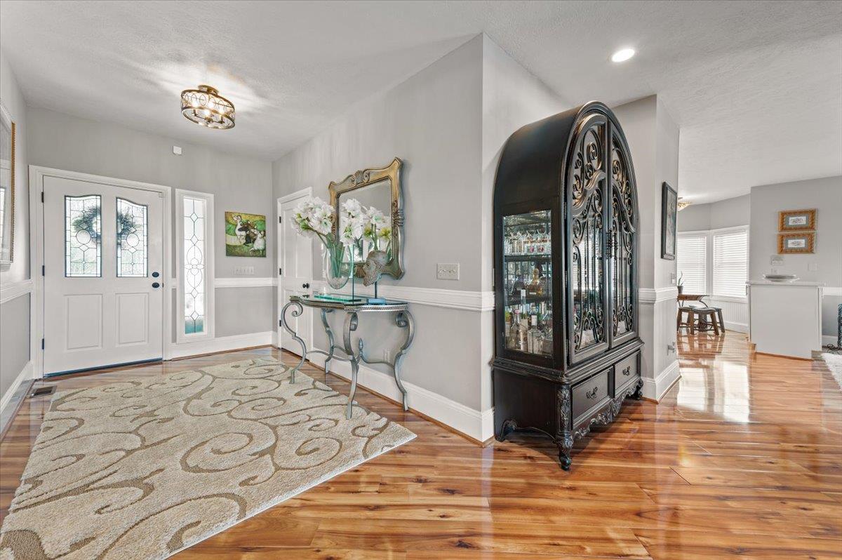 Detail Gallery Image 1 of 75 For 12064 Waxwing Ct, Penn Valley,  CA 95946 - 4 Beds | 3/1 Baths