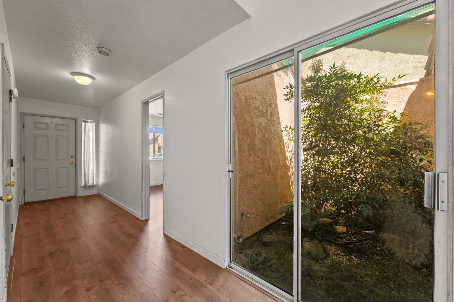 Detail Gallery Image 8 of 34 For 3428 Waynesboro Dr, Ceres,  CA 95307 - 3 Beds | 2 Baths