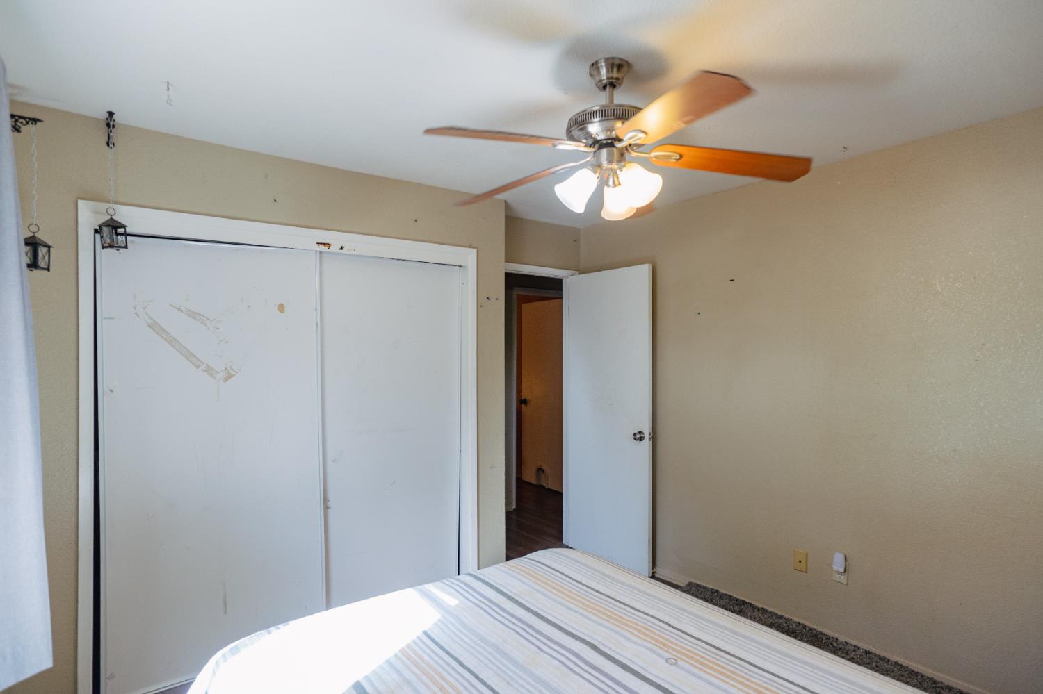 Detail Gallery Image 17 of 66 For 1070 E 23rd St, Merced,  CA 95340 - 3 Beds | 2 Baths