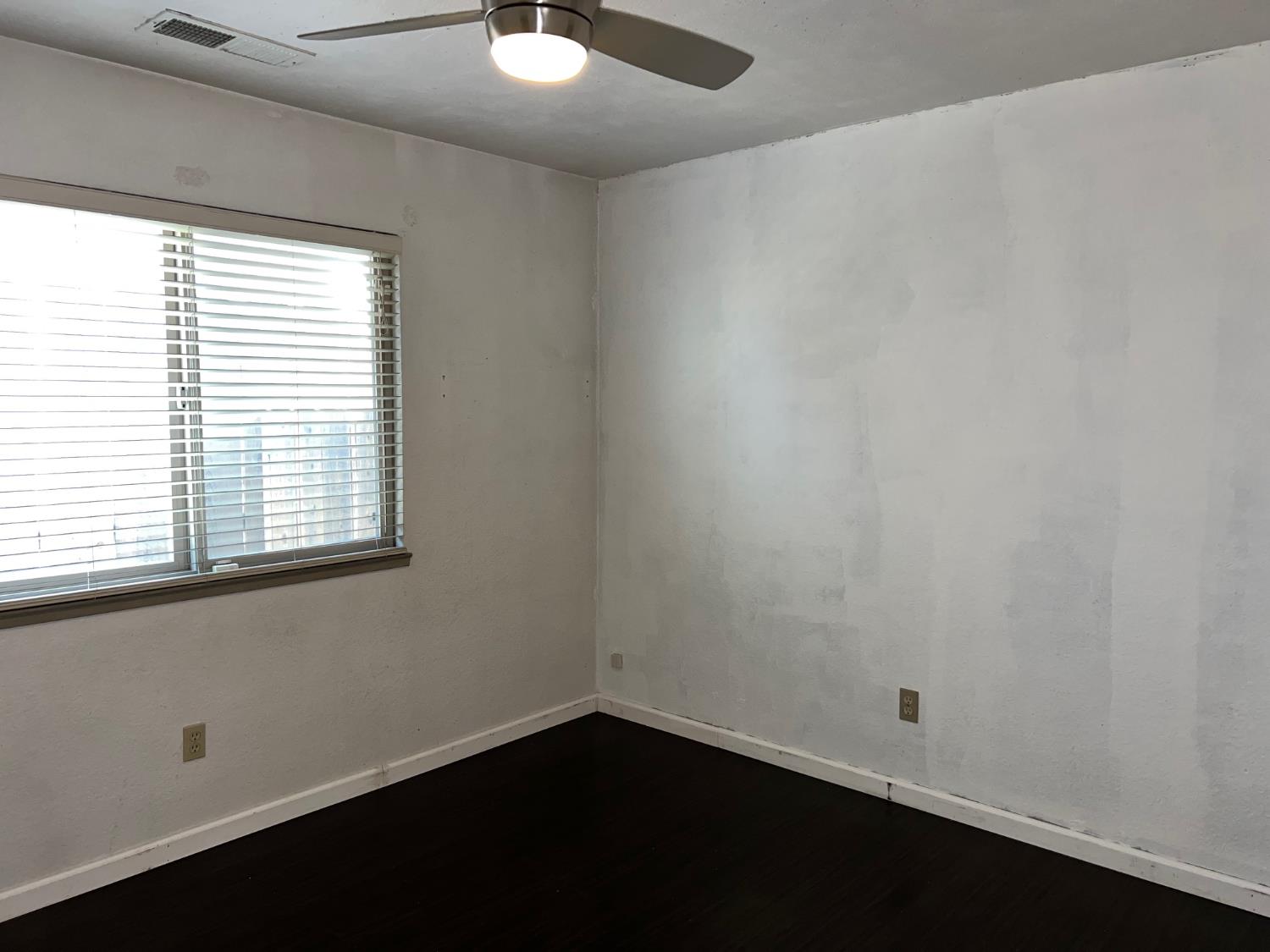 Detail Gallery Image 16 of 32 For 1144 Courtney Way, Modesto,  CA 95358 - 2 Beds | 2 Baths
