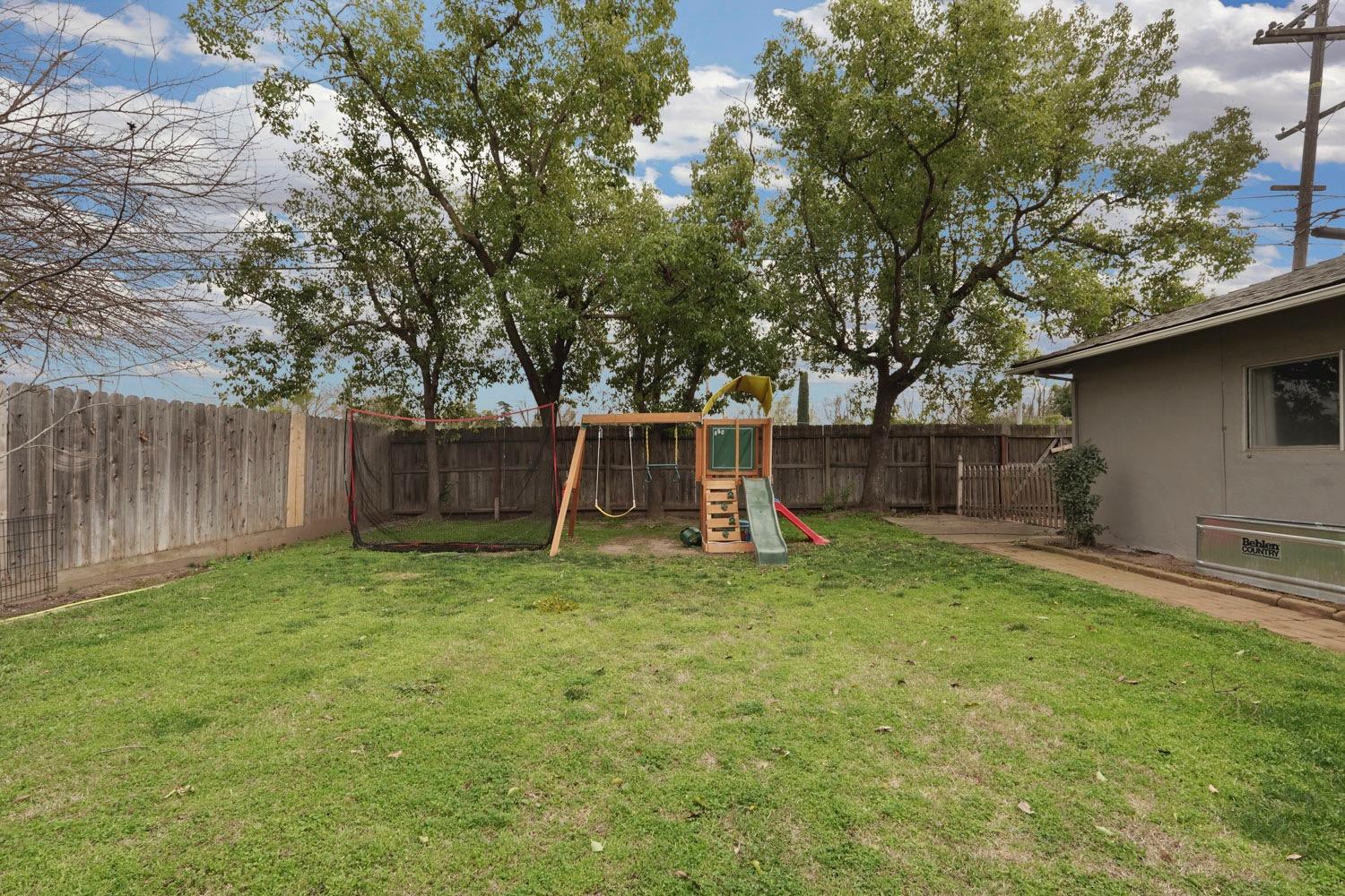Detail Gallery Image 39 of 42 For 1118 Hawthorne Ave, Modesto,  CA 95350 - 3 Beds | 2 Baths