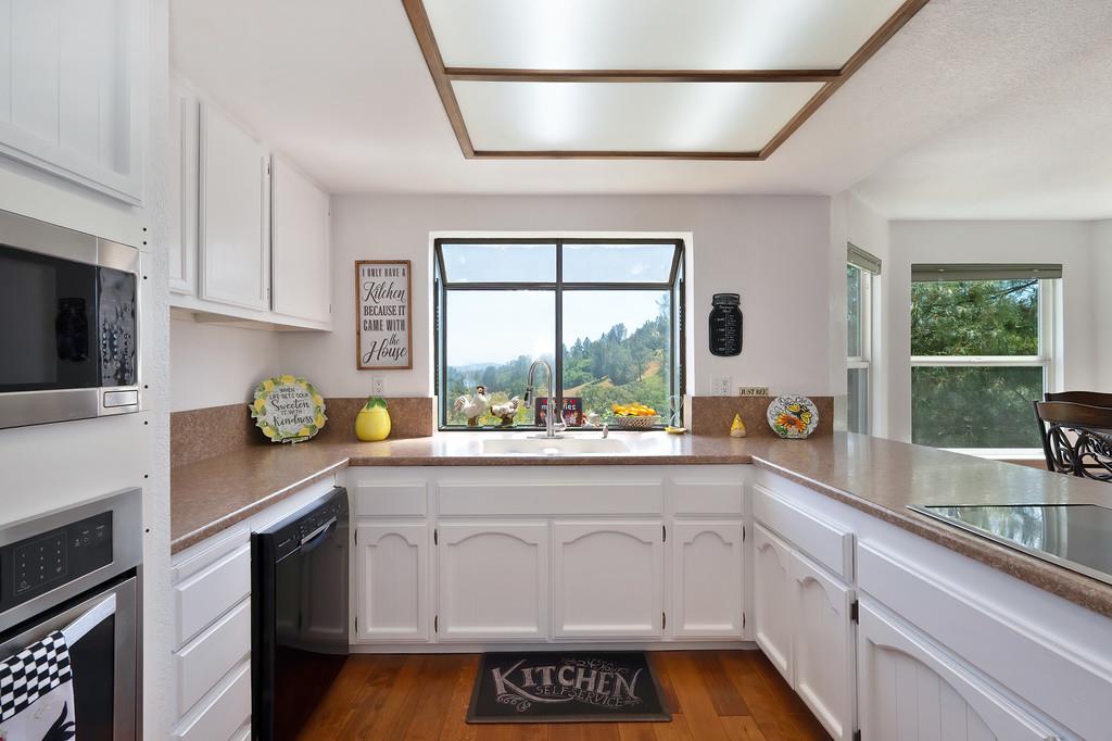 Detail Gallery Image 36 of 93 For 3561 Ahwahnee Way, Cool,  CA 95614 - 4 Beds | 3 Baths
