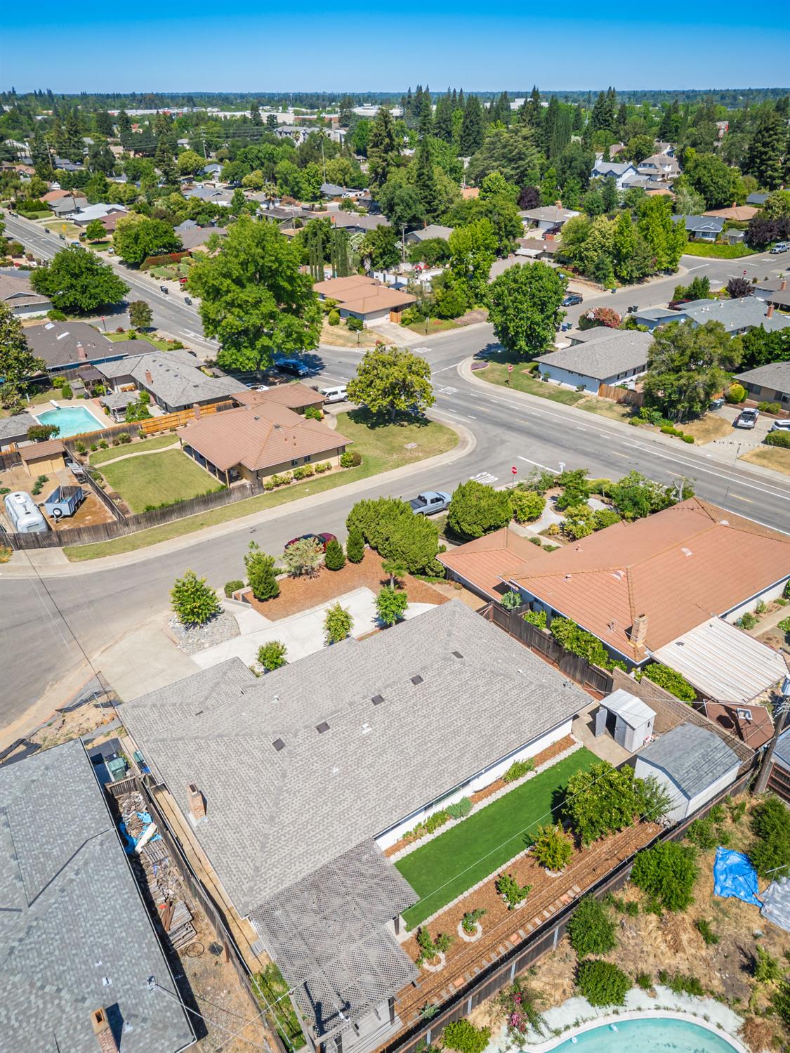 Detail Gallery Image 51 of 65 For 5612 Jolly Ct, Fair Oaks,  CA 95628 - 3 Beds | 2 Baths