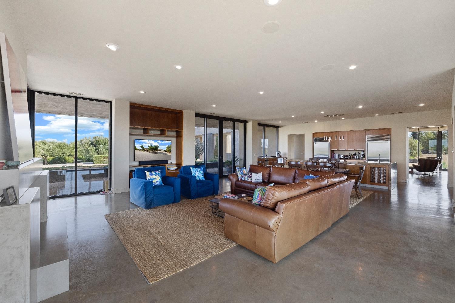 Detail Gallery Image 36 of 64 For 10715 Amerine Ln, Oakdale,  CA 95361 - 2 Beds | 2/1 Baths