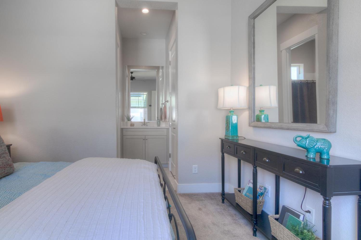 Detail Gallery Image 37 of 81 For 4009 Whitney Vista Ln, Rocklin,  CA 95677 - 4 Beds | 4/1 Baths