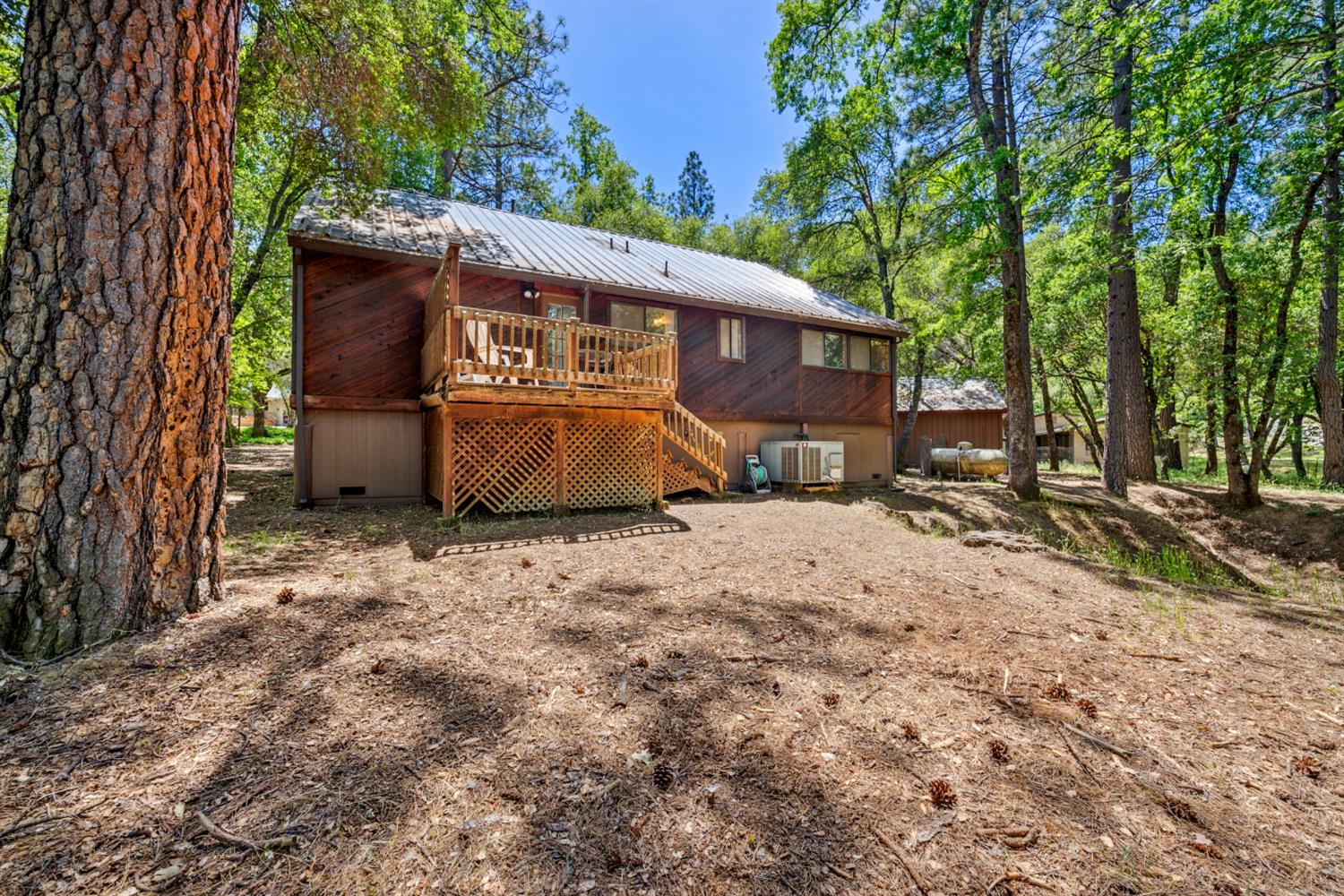 Detail Gallery Image 29 of 38 For 17836 Oriole Ct, Penn Valley,  CA 95946 - 2 Beds | 2 Baths