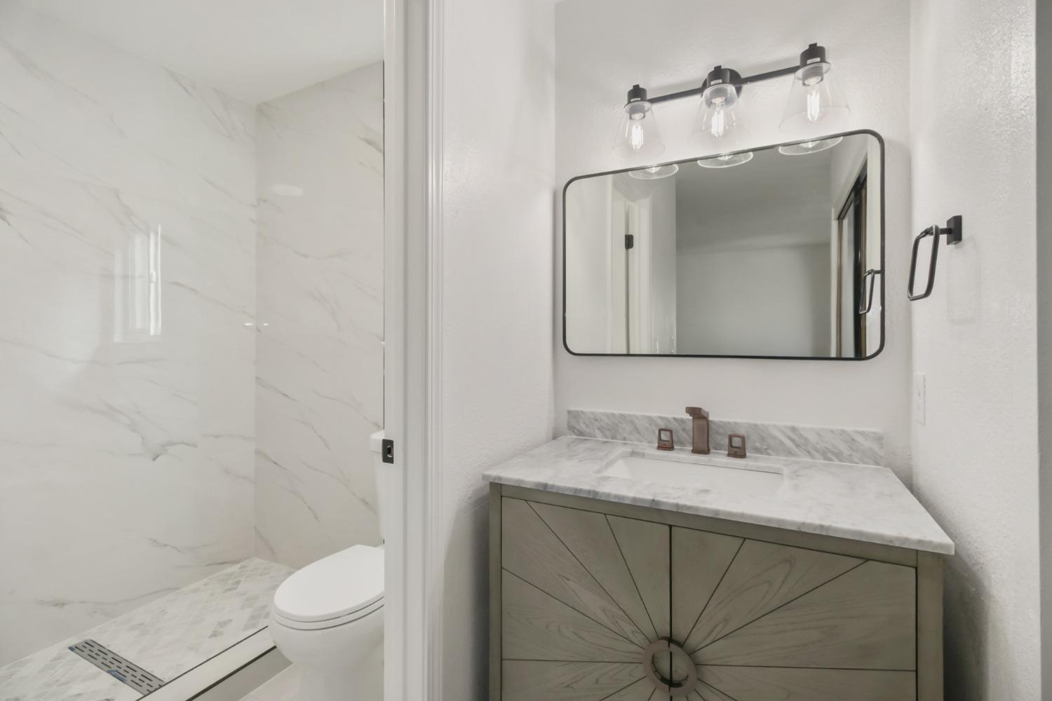 Detail Gallery Image 24 of 38 For 8237 Auberry Dr, Sacramento,  CA 95828 - 3 Beds | 2 Baths