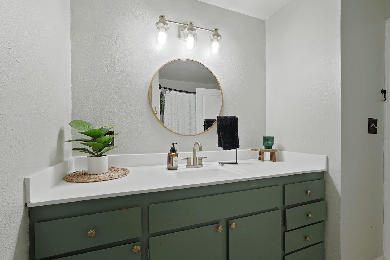 Detail Gallery Image 22 of 42 For 1118 Hawthorne Ave, Modesto,  CA 95350 - 3 Beds | 2 Baths