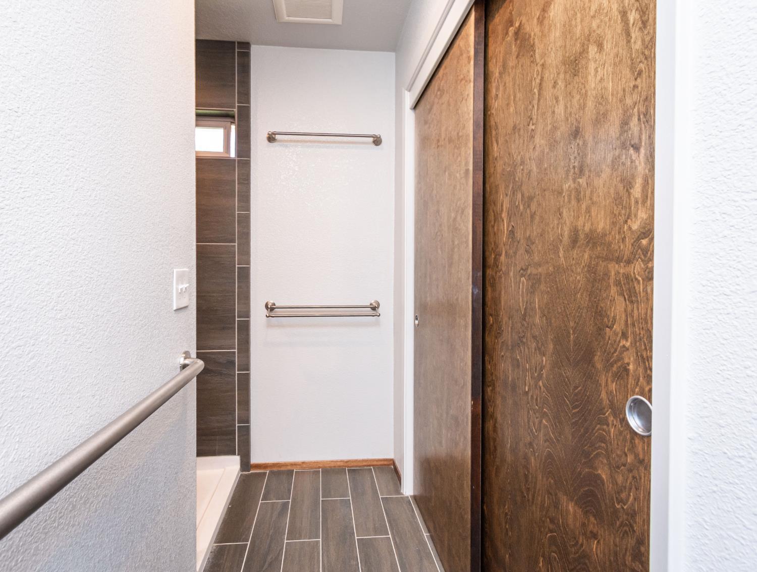 Detail Gallery Image 31 of 65 For 5612 Jolly Ct, Fair Oaks,  CA 95628 - 3 Beds | 2 Baths