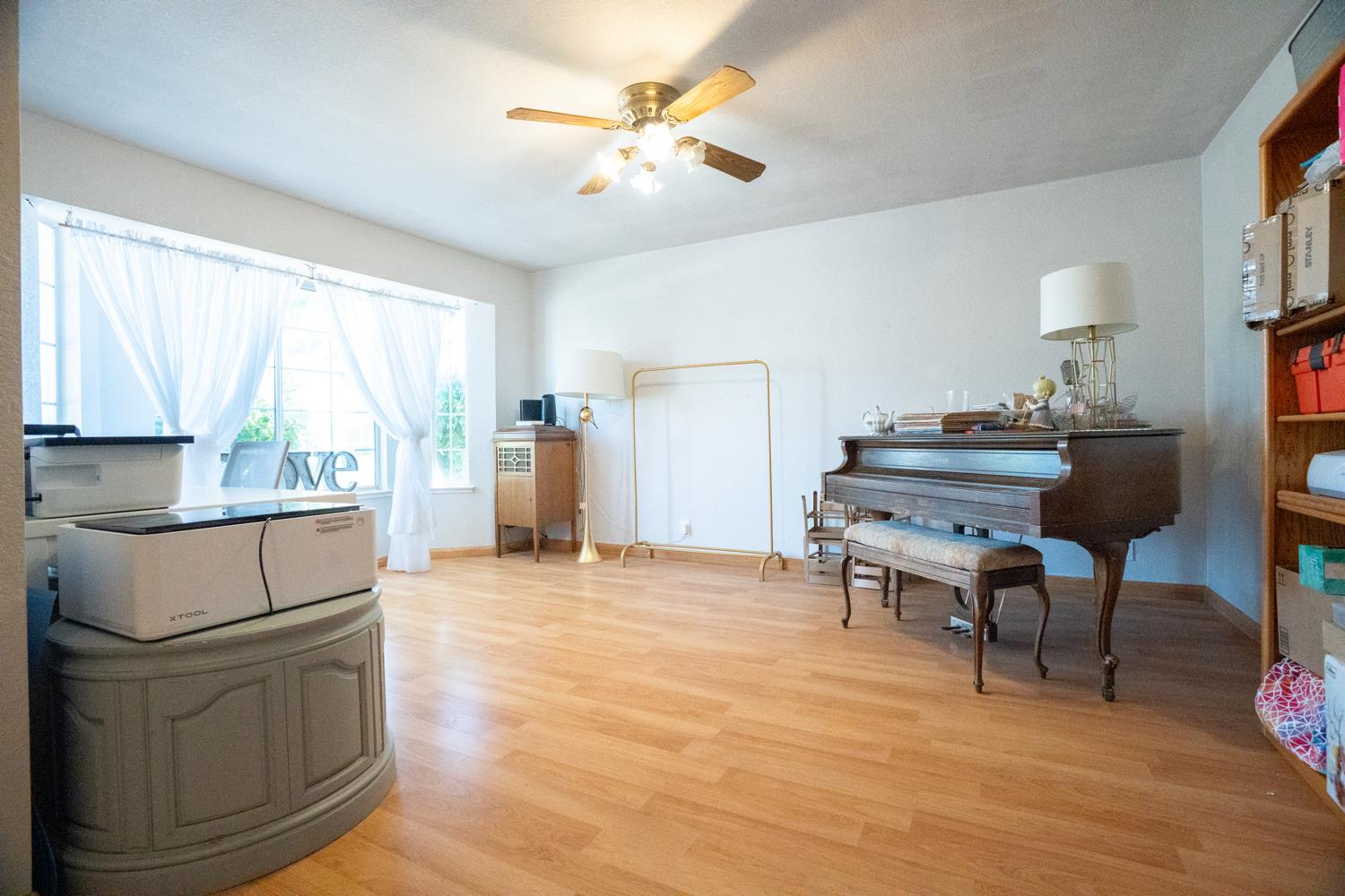Detail Gallery Image 4 of 23 For 1429 Don Pedro Rd, Ceres,  CA 95307 - 4 Beds | 2 Baths