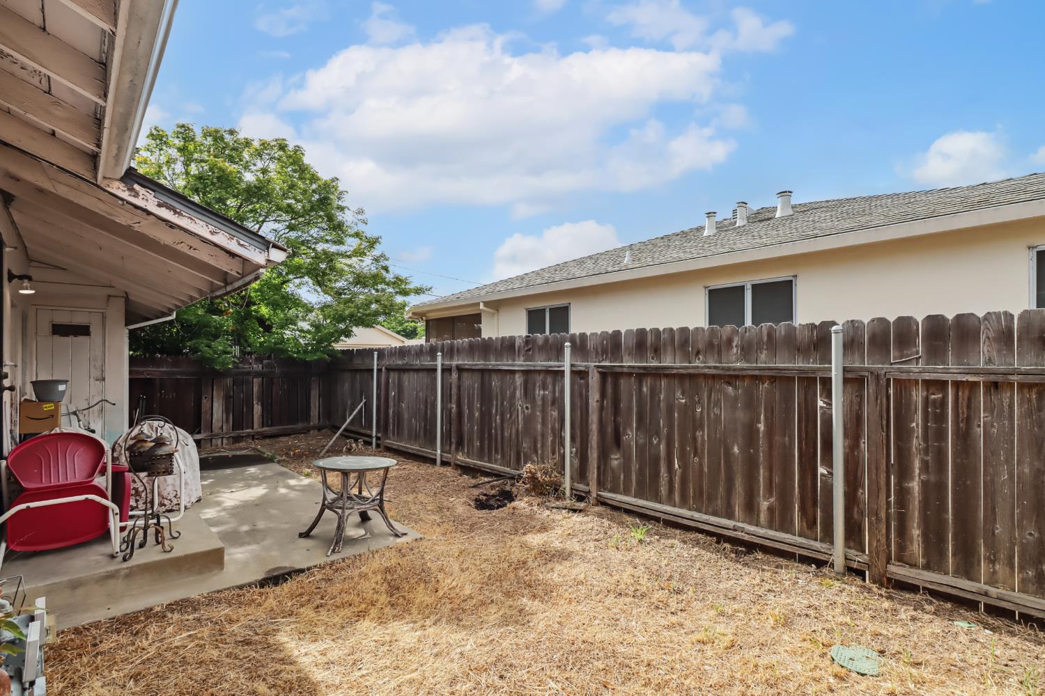 Detail Gallery Image 30 of 41 For 1702 Harian Way, Sacramento,  CA 95822 - – Beds | – Baths