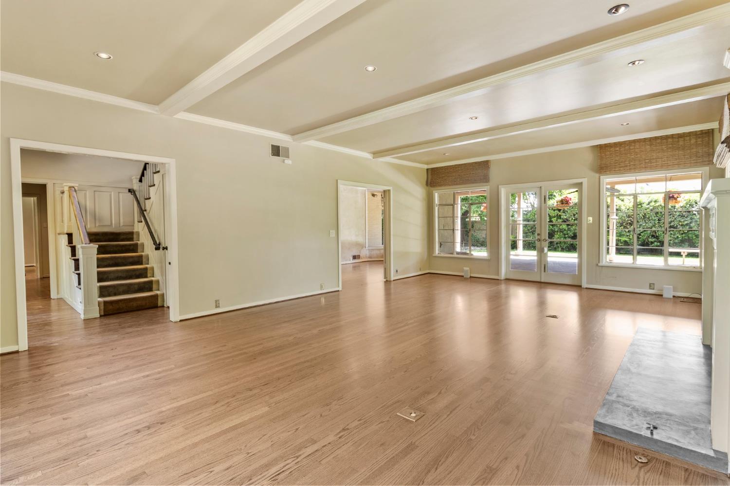 Detail Gallery Image 34 of 58 For 300 El Rio Ave, Modesto,  CA 95354 - 5 Beds | 3 Baths