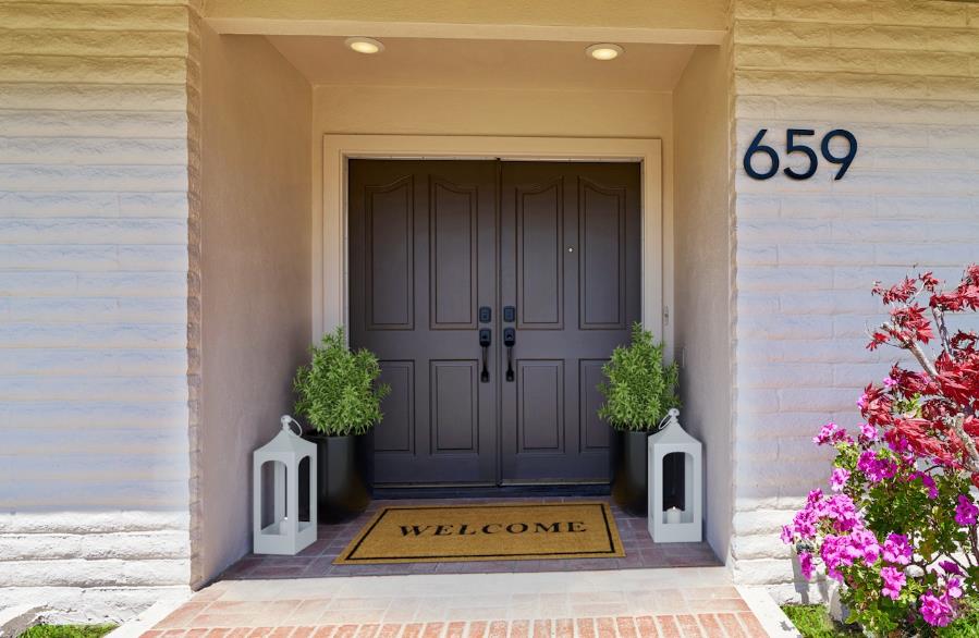 Detail Gallery Image 2 of 41 For 659 San Tomas Way, South Salinas,  CA 93901 - 3 Beds | 2 Baths