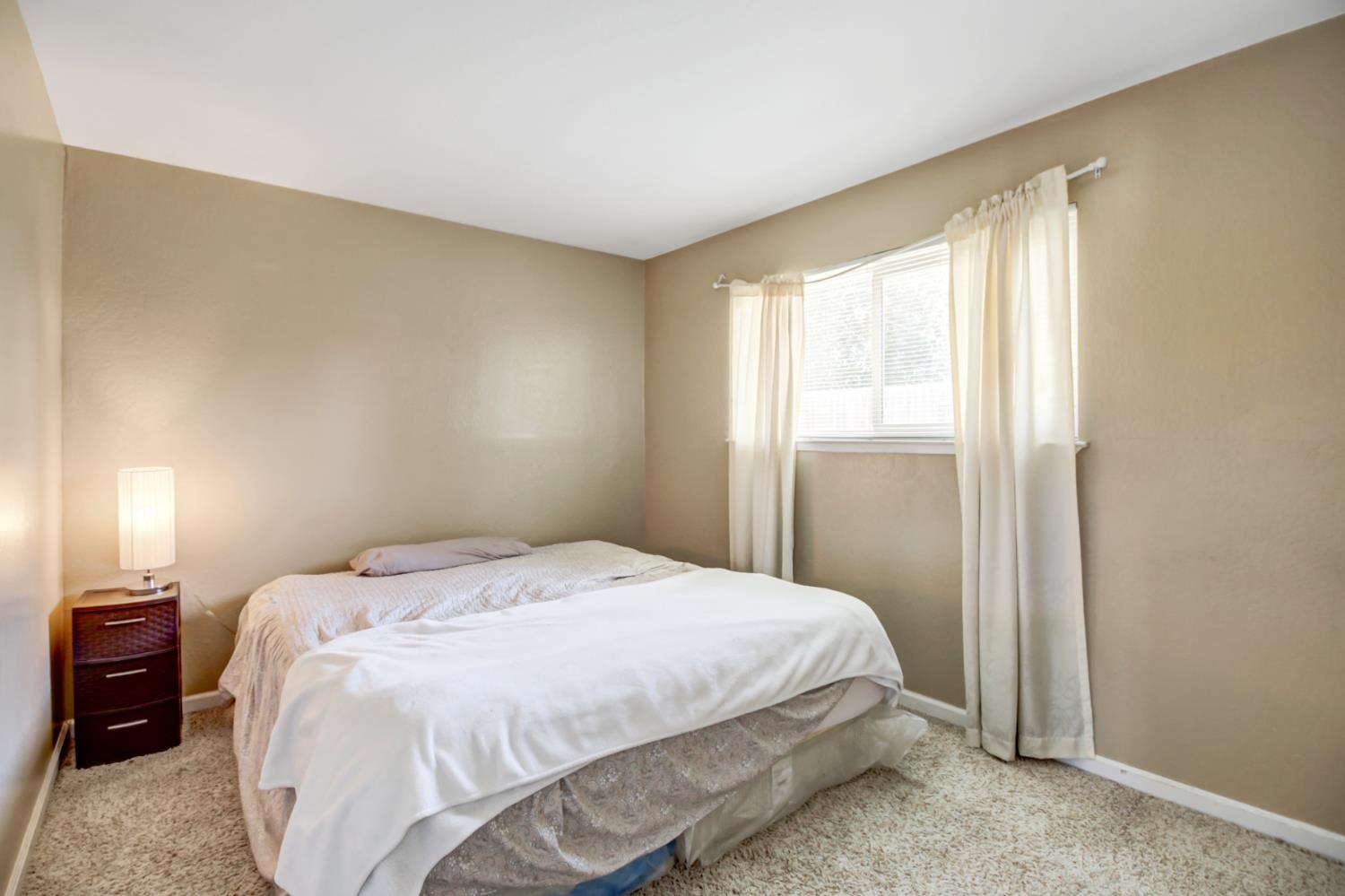 Detail Gallery Image 11 of 26 For 6310 Tina Ct, Carmichael,  CA 95608 - 3 Beds | 2 Baths
