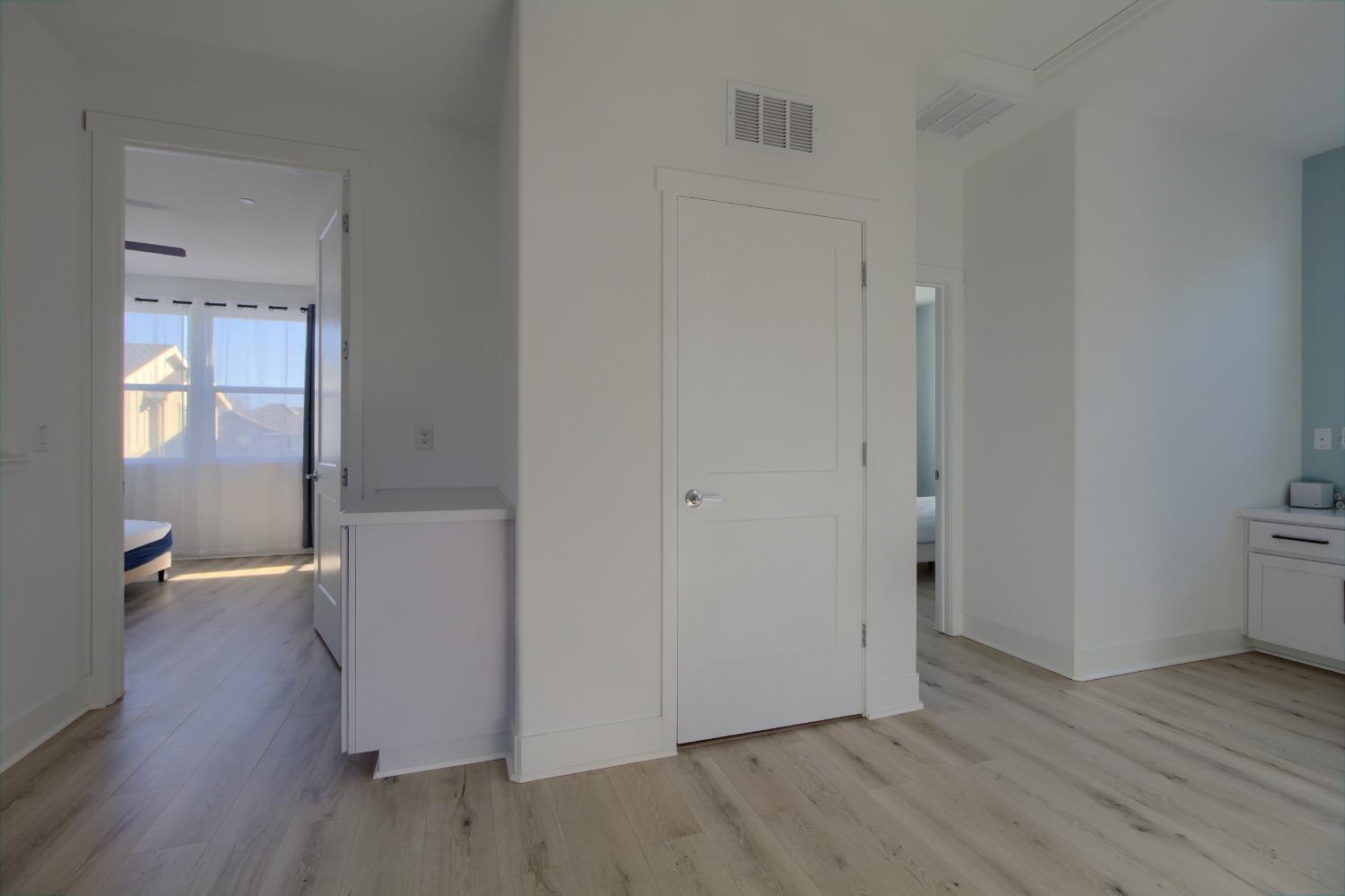 Detail Gallery Image 26 of 60 For 2183 Grady Cir, Woodland,  CA 95776 - 4 Beds | 2/1 Baths