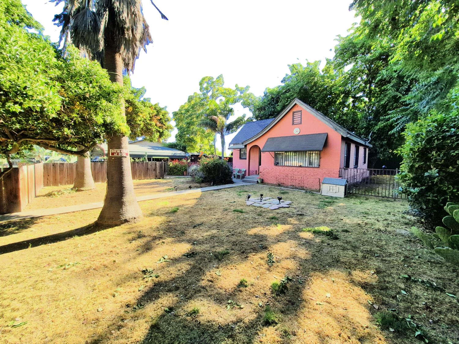 Detail Gallery Image 1 of 8 For 417 Kerr Ave, Modesto,  CA 95354 - 2 Beds | 1 Baths