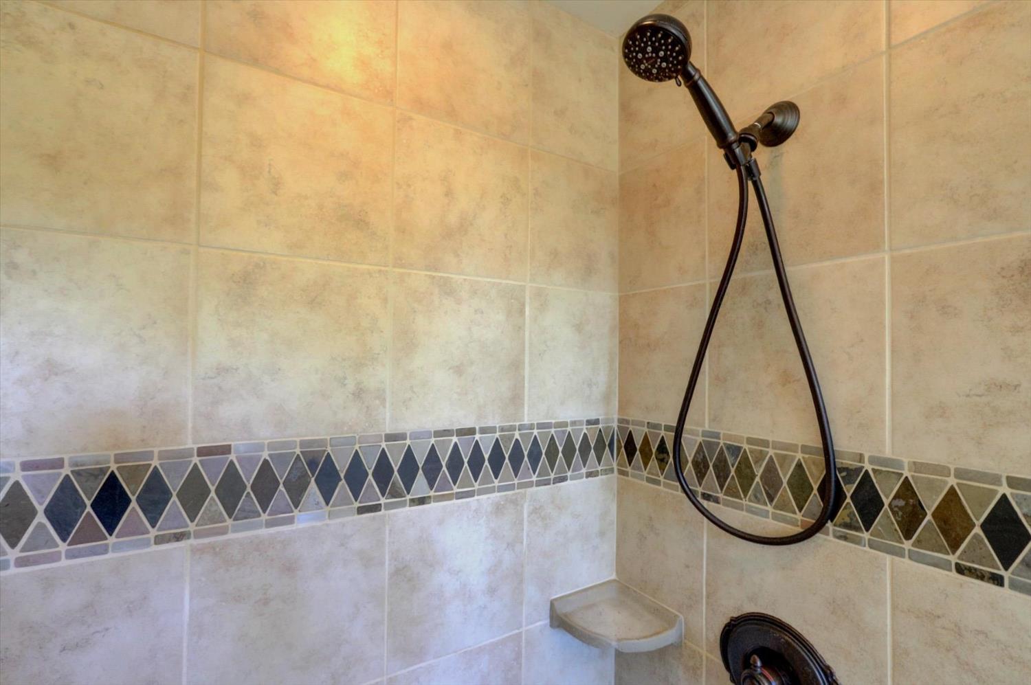 Detail Gallery Image 40 of 88 For 2500 N Lakewood Dr, Meadow Vista,  CA 95722 - 3 Beds | 2/1 Baths