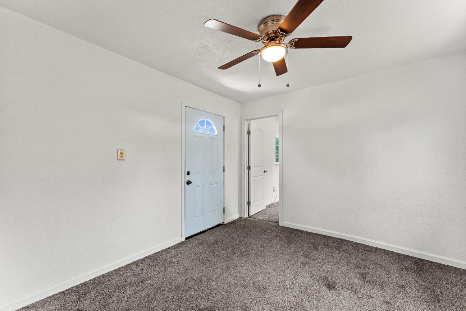 Detail Gallery Image 44 of 63 For 7242 22nd St, Rio Linda,  CA 95673 - 3 Beds | 2 Baths