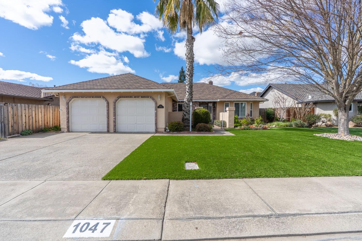Detail Gallery Image 7 of 52 For 1047 Miwok Dr, Lodi,  CA 95240 - 3 Beds | 2 Baths