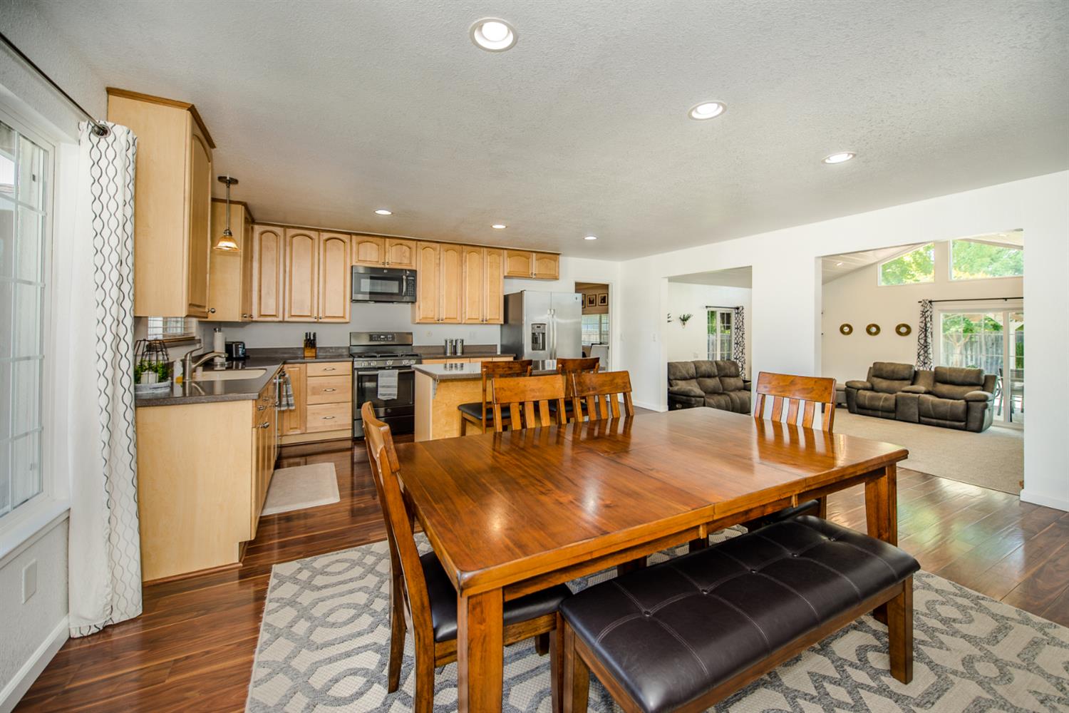 Poplar Lane, Woodland, California image 8