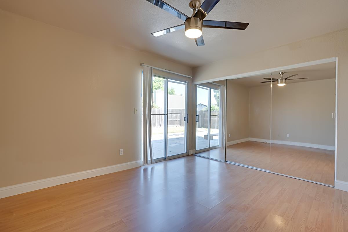 Detail Gallery Image 8 of 20 For 2445 Little Aston Way, Stockton,  CA 95206 - 2 Beds | 2 Baths